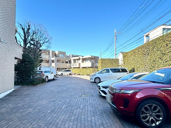 東急ドエルプレステージ浜田山ガーデンズ 駐車場