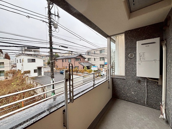 神宮前シティハウス_北向きのバルコニーの写真