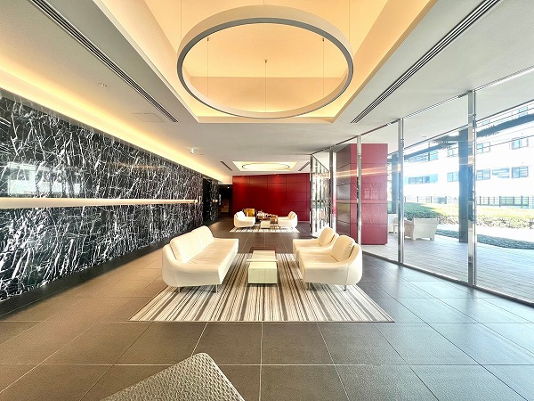 グランドミレーニア　エントランスホール