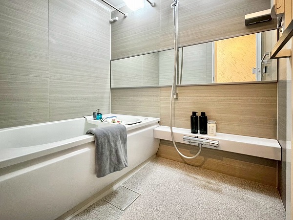 ソブリン洗足_広々としたバスルームの写真