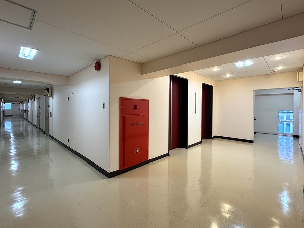 シャンボール第2築地　内廊下