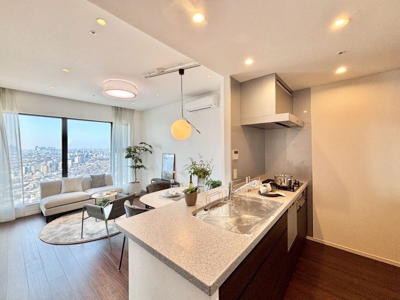 グランドミレーニア