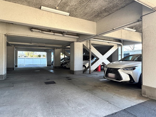 シャンボール第2築地　駐車場