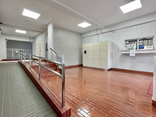 メイツ桜新町　エントランス