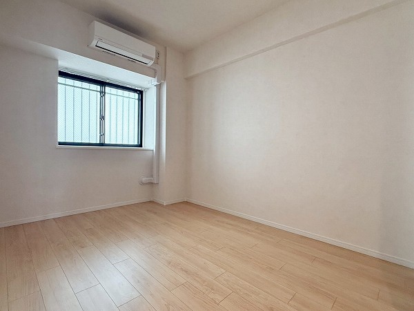 クレストフォルム田町ベイフロントスクエア_広々とした洋室の写真1