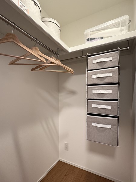 クレッセント目黒青葉台_ウォークインクローゼットの写真