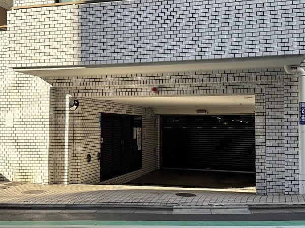 フロイント麻布　駐車場