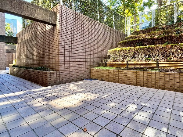 世田谷弦巻ハイム_ドライエリアの写真