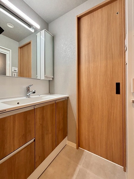 飯田橋第一パークファミリア_清潔感のあるパウダールームの写真