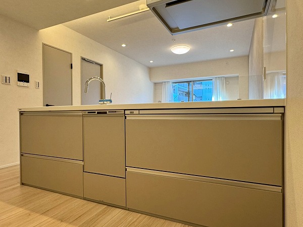 エルザ世田谷_対面キッチンの写真