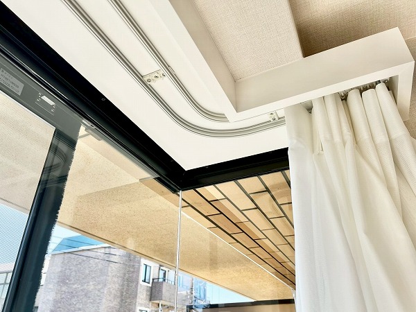 グランドステージ尾山台_カーテンレールの写真