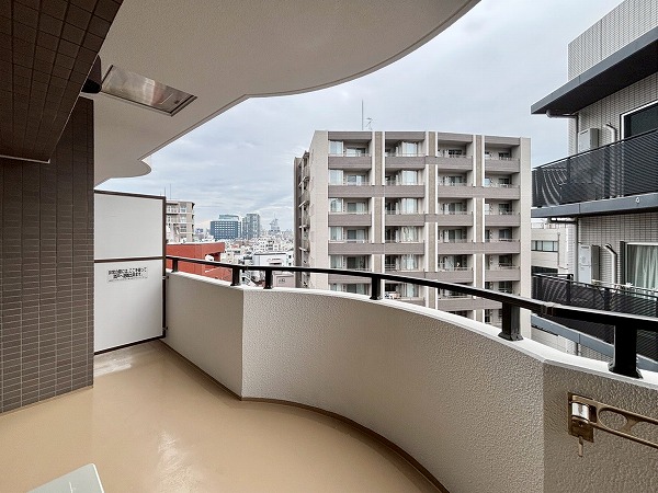 藤和シティホームズ神楽坂_日当たり良好なバルコニーの写真