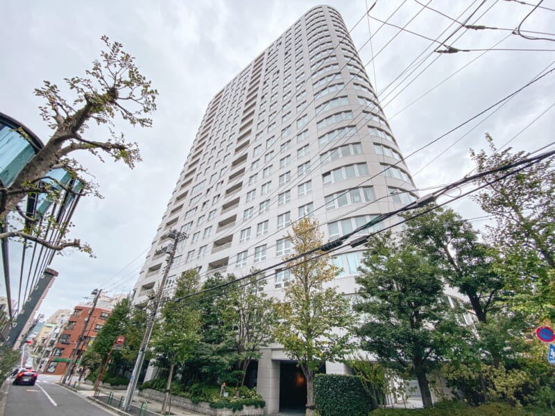 青山ザ・タワー