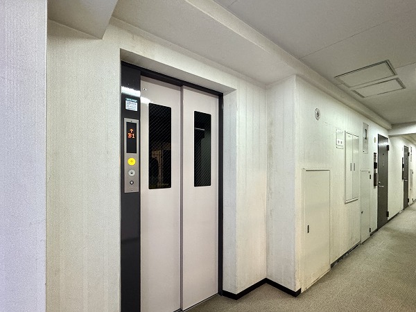 フロイント麻布　エレベーター