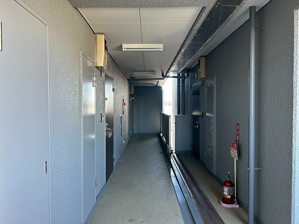 千歳台ヒミコセラン　外廊下