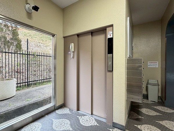 まんしょん中目黒　エレベーター