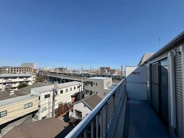 サンピア浮間舟渡_日当たり良好なバルコニーの写真