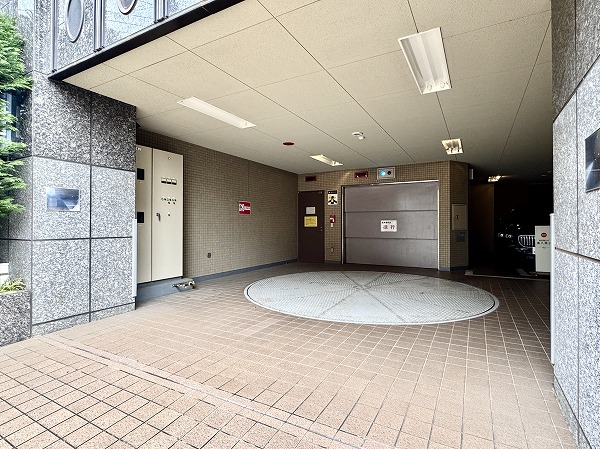 ハイセレサ奥沢シティタワー　駐車場