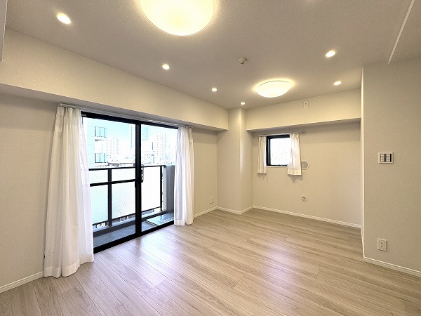 ライオンズプラザ池田山_二面採光のお部屋の写真