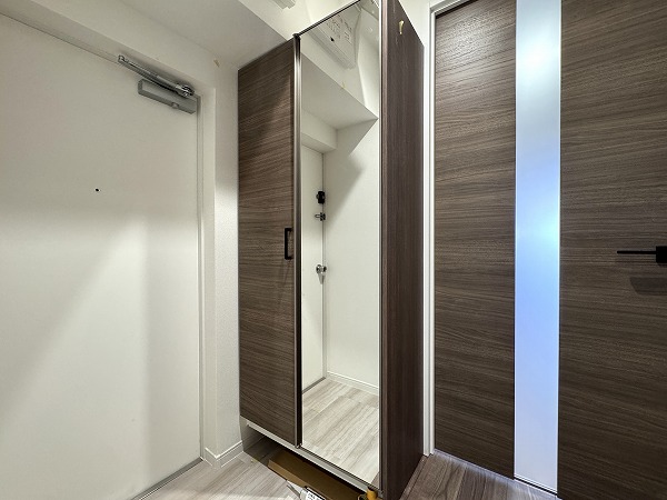 ハイツ赤坂_玄関収納の写真