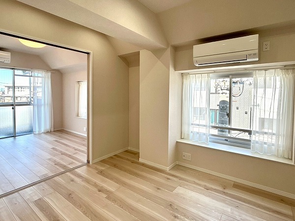 千歳台ヒミコセラン_陽当たりの良いダイニングキッチンの写真