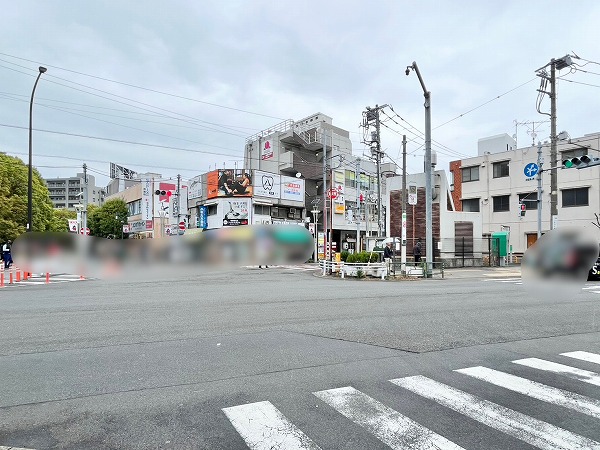 用賀駅前の様子