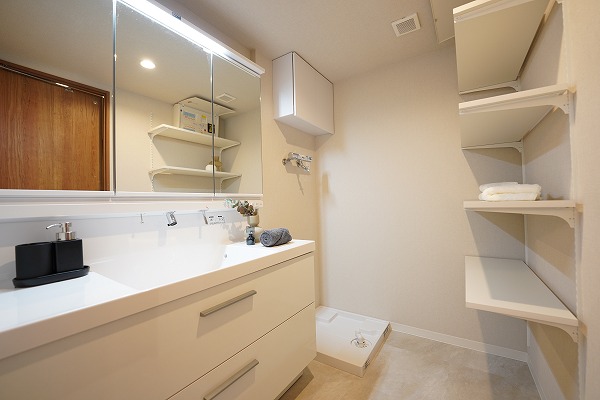 コスモ東京ベイタワー_サニタリールームの写真