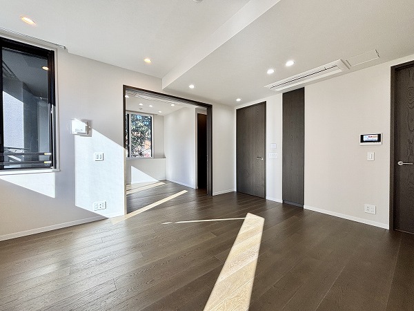 アトラス麻布台_通風＆採光良好なお部屋の写真