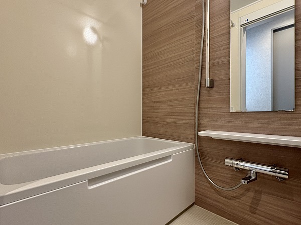 パラスト上目黒_清潔感があるバスルームの写真