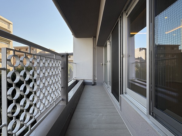 ドミール高輪_東向きバルコニーの写真