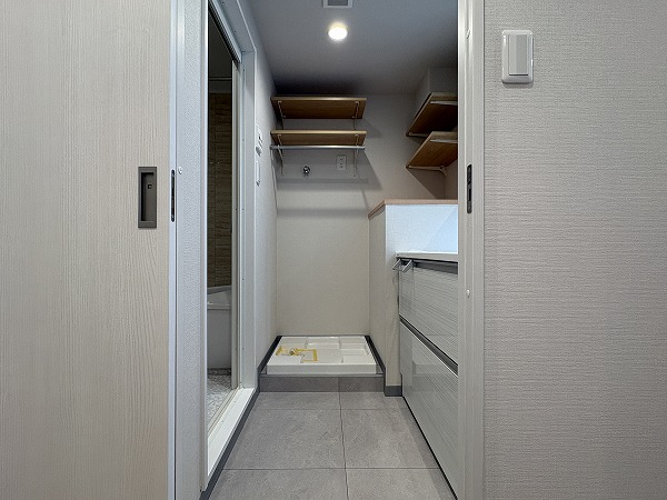 三田第2コーポラス_清潔感のあるパウダールームの写真