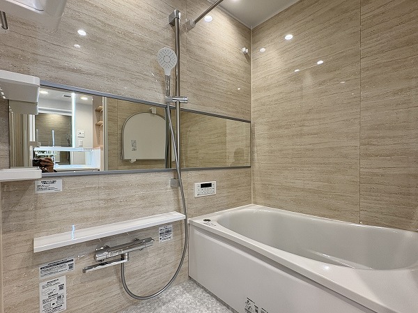 三田第2コーポラス_お洒落なバスルームの写真