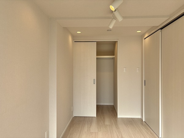 三田第2コーポラス_約4.9帖の洋室WICの写真