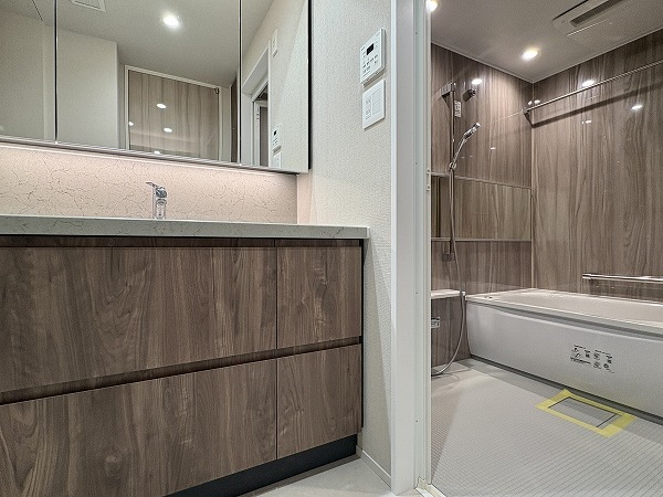 パークコート赤坂ザ・タワー_広々としたパウダールームの写真1