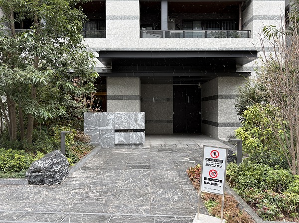 グランリビオ表参道 アプローチ