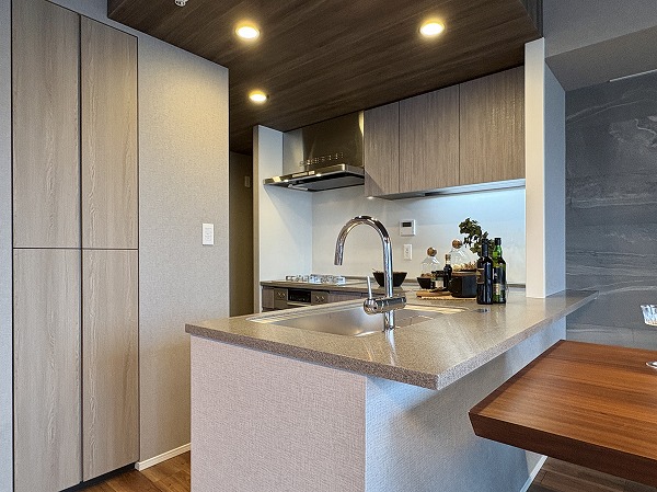 グランリビオ表参道_お洒落なキッチンの写真1