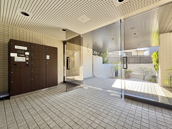 パレ駒場 メインエントランス