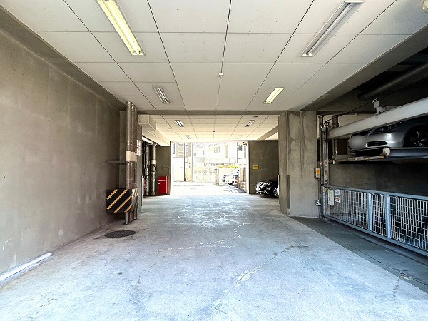 代々木公園パーク・ホームズ　駐車場