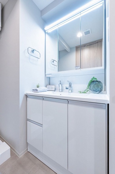 ウィスティリアコート代官山_洗面化粧台の写真