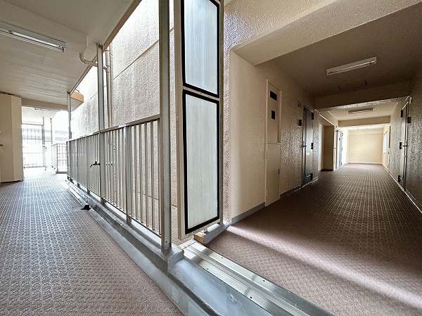 イトーピア南麻布マンション 共用廊下