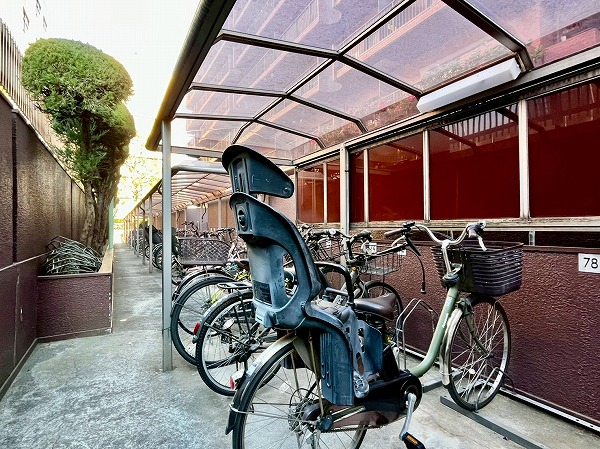 パレロワイヤル六番町 駐輪場