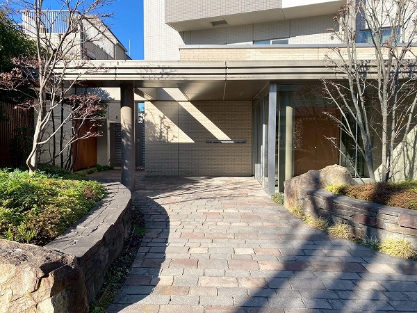 パークホームズ二子玉川ヒルトップ　アプローチ