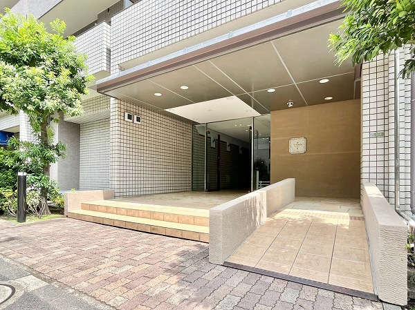 東急ドエルアルス世田谷ネクステージ アプローチ