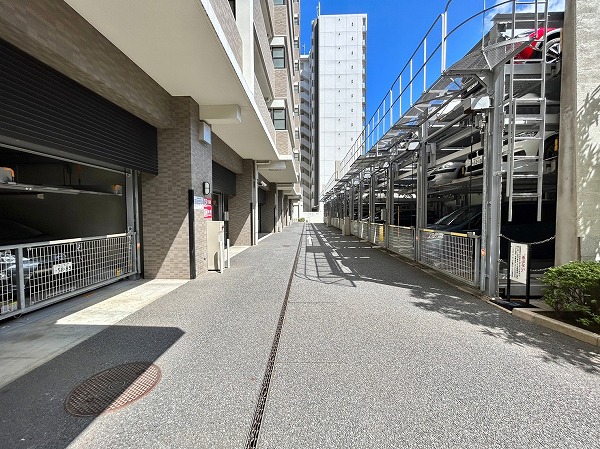 コスモ・ザ・キャナル東京イースト　駐車場