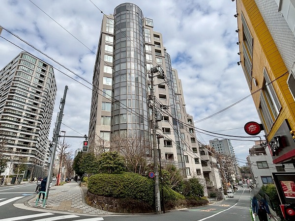 シエルトーレ三番町 外観