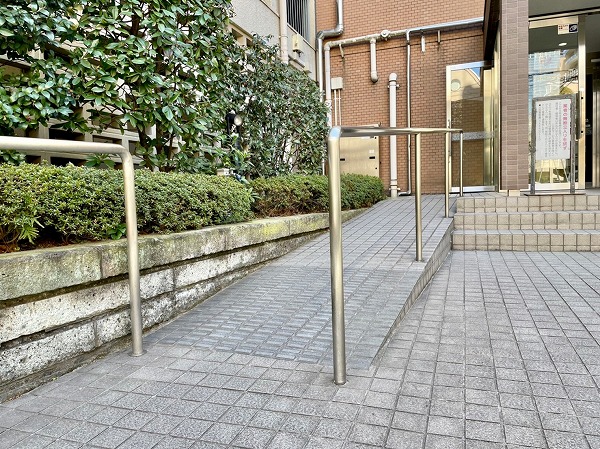 三田第2コーポラス　アプローチ