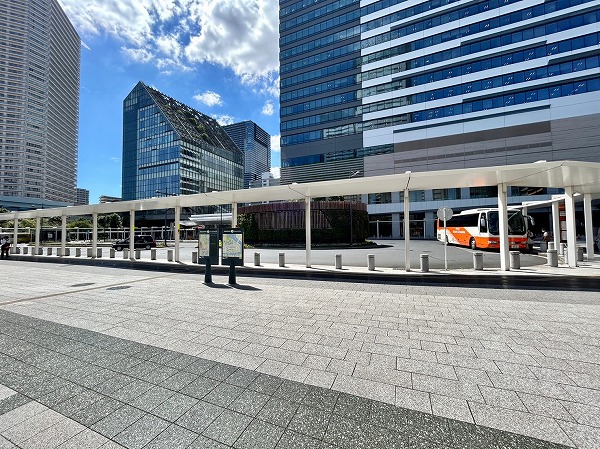 バスロータリー