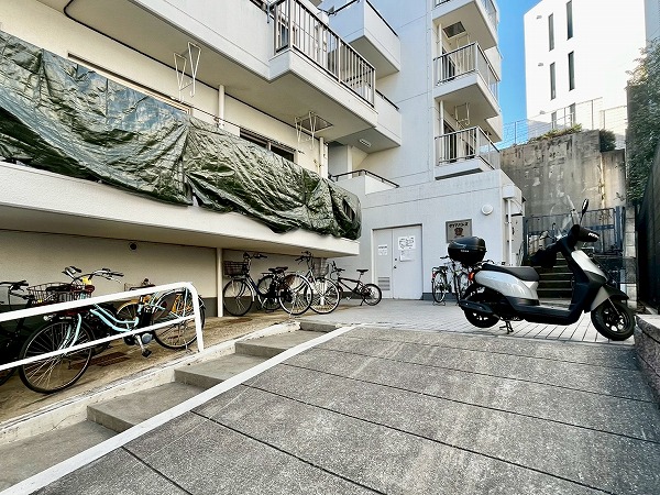 ダイアパレス三宿　アプローチ