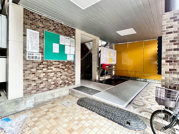 用賀コーポラス　アプローチ