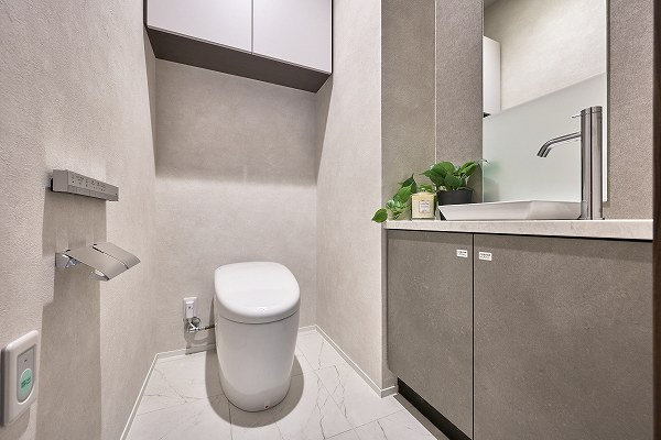 プラウドタワー千代田富士見_お洒落なトイレの写真